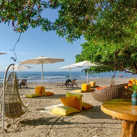 La Dolce Vita - On The Beach - Samara