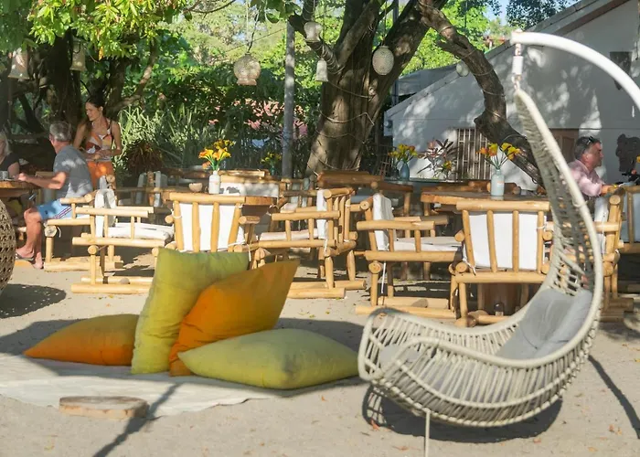 La Dolce - On The - Bed & Breakfast *