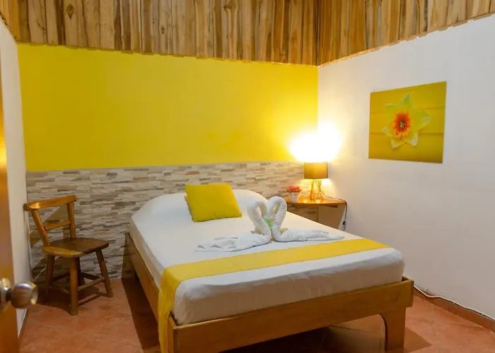 La Dolce - On The - Bed & Breakfast *